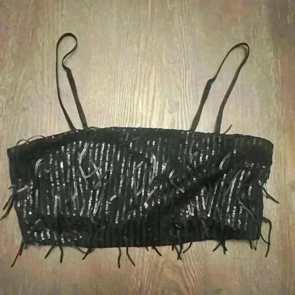 NWT H&M Sequined crop top